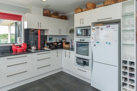 Photo of property in 7 Oxnam Place, Foxton Beach, Foxton, 4815