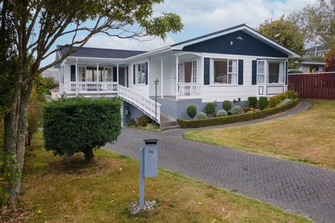 Photo of property in 34 Oriel Avenue, Tawa, Wellington, 5028