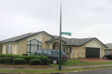 Photo of property in 2 Kalberry Place, East Tamaki, Auckland, 2016