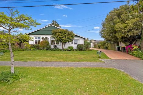 Photo of property in 15 Cleveland Street, Edgeware, Christchurch, 8013