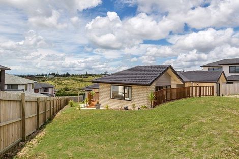 Photo of property in 9 Alloway Street, Westgate, Auckland, 0614