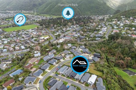 Photo of property in 7 Thornbury Lane, Timberlea, Upper Hutt, 5018