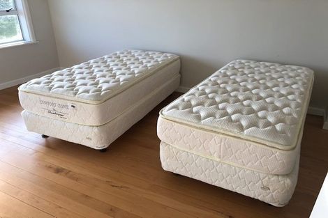 Photo of property in 96 Cemetery Road, Wainui, Silverdale, 0992