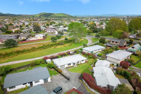 Photo of property in 6 Barbara Grove, Papamoa Beach, Papamoa, 3118