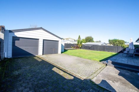 Photo of property in 27 Owhatiura Drive, Lynmore, Rotorua, 3010