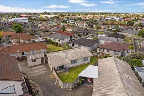 Photo of property in 399b Roscommon Road, Clendon Park, Auckland, 2103