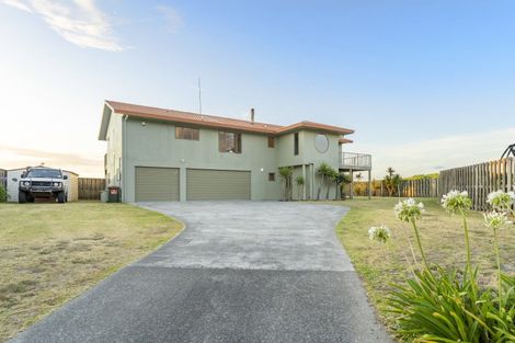 Photo of property in 9 Mariri Place, Waitarere Beach, Levin, 5510