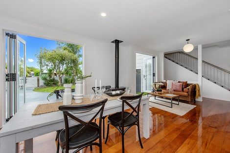 Photo of property in 60 Banbury Crescent, Fairfield, Hamilton, 3214