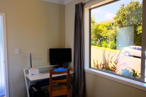 Photo of property in 1/102 Chester Road, Tawa, Wellington, 5028