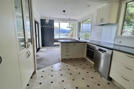 Photo of property in 1 Glengyle Street, Vauxhall, Dunedin, 9013