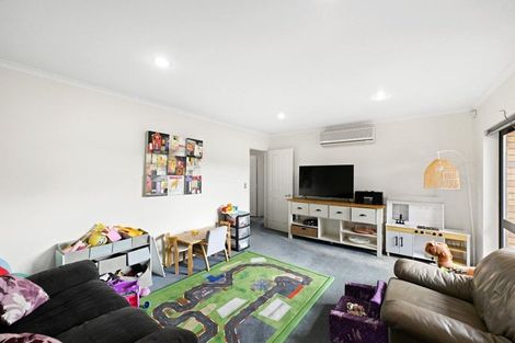 Photo of property in 23 Diomede Glade, Flagstaff, Hamilton, 3210