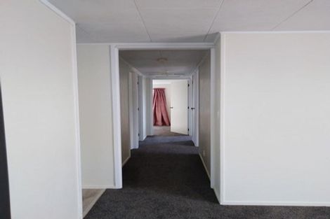 Photo of property in 11 Arde Place, Massey, Auckland, 0614