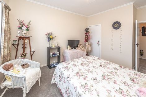 Photo of property in 27 Miro Street, Castlecliff, Whanganui, 4501