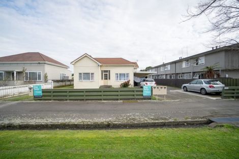 Photo of property in 90 Victoria Avenue, Palmerston North, 4410