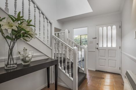 Photo of property in 2/278 Memorial Avenue, Burnside, Christchurch, 8053