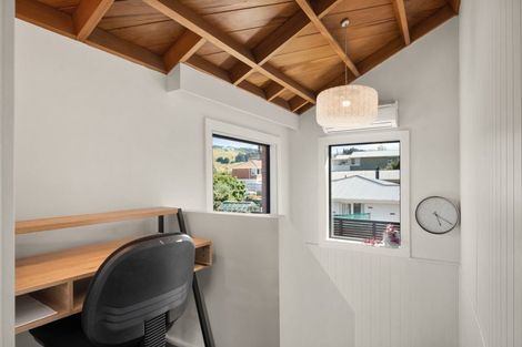 Photo of property in 332 Kenmure Road, Kenmure, Dunedin, 9011