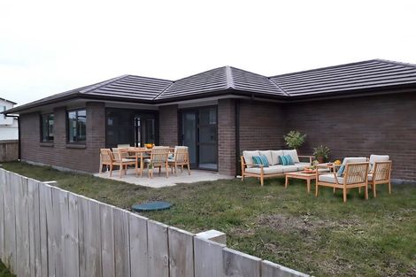 Photo of property in 16 Piripono Crescent, Pukekohe, 2120