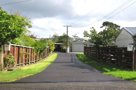 Photo of property in 1/109 Vodanovich Road, Te Atatu South, Auckland, 0610