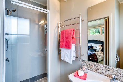 Photo of property in 16 Saint Georges Road, Karamu, Hastings, 4172