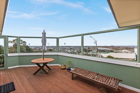 Photo of property in 2/89 Churchill Drive, Taradale, Napier, 4112