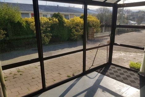 Photo of property in 2/42 North Avon Road, Richmond, Christchurch, 8013