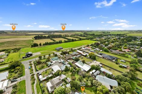 Photo of property in 8 King Street, Doyleston, 7682