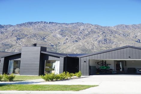 Photo of property in 93 Drysdale Road, Jacks Point, 9371