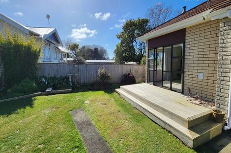 Photo of property in 67 Broadway, Stratford, 4332