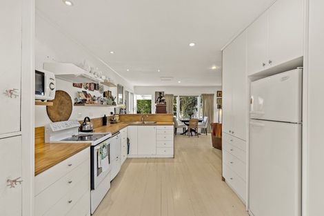 Photo of property in 25 Harbour View Road, Point Wells, Warkworth, 0986