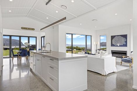 Photo of property in 47 Seven Oaks Drive, Kinloch, Taupo, 3377