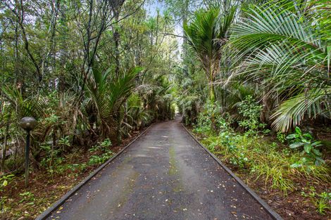 Photo of property in 32 Kereru Grove, Greenhithe, Auckland, 0632