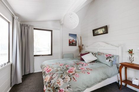 Photo of property in 240d Omokoroa Road, Omokoroa, Tauranga, 3114