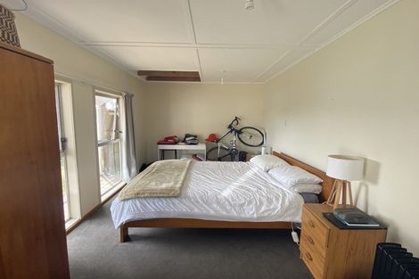 Photo of property in 26 Lyndfield Lane, Newlands, Wellington, 6037