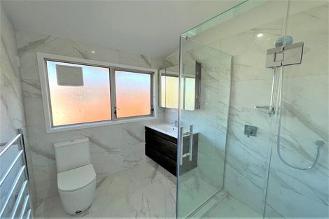 Photo of property in 79 Gossamer Drive, Pakuranga Heights, Auckland, 2010