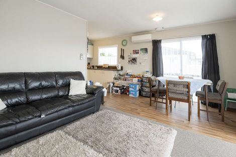 Photo of property in 320a Flaxmere Avenue, Flaxmere, Hastings, 4120