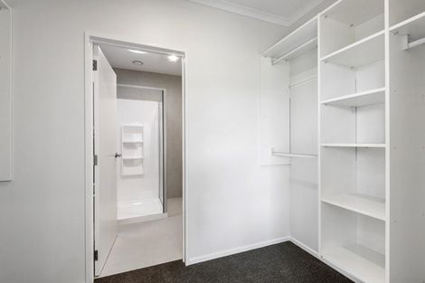 Photo of property in 16 Rauawa Lane, Hobsonville, 0616