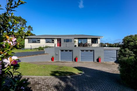 Photo of property in 24c Saint Ives Grove, Whalers Gate, New Plymouth, 4310