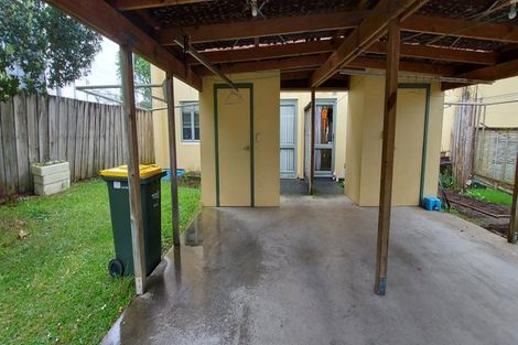 Photo of property in 1 Mt Lebanon Lane, Henderson, Auckland, 0612