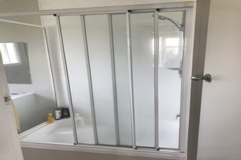 Photo of property in 90 Holland Road, Fairfield, Hamilton, 3214