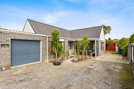 Photo of property in 38 Kapanui Road, Waikanae, 5036