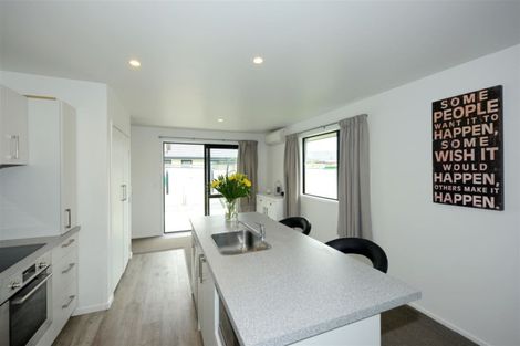 Photo of property in 174a Bowhill Road, New Brighton, Christchurch, 8083