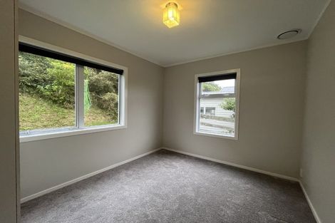 Photo of property in 125 Maungaraki Road, Korokoro, Lower Hutt, 5012