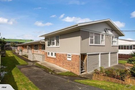 Photo of property in 1/40 Rosebank Road, Avondale, Auckland, 1026