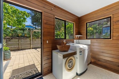 Photo of property in 20 Esmeralda Street, Welcome Bay, Tauranga, 3112