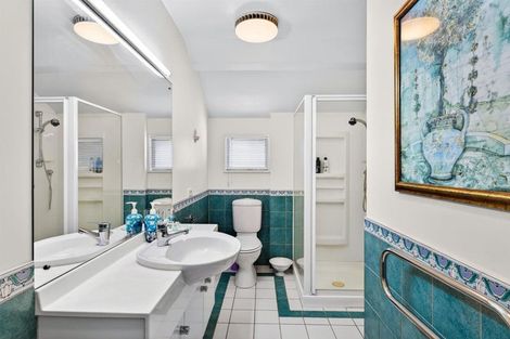 Photo of property in 12a Saltburn Road, Milford, Auckland, 0620