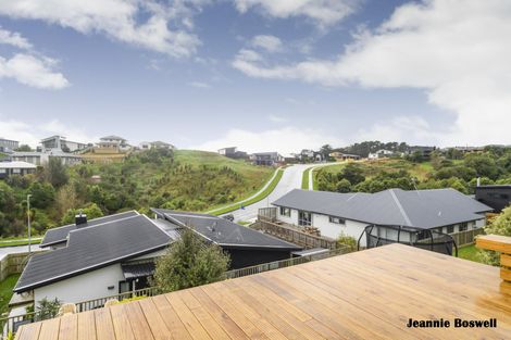 Photo of property in 105 Cashmere Drive, Fitzherbert, Palmerston North, 4410