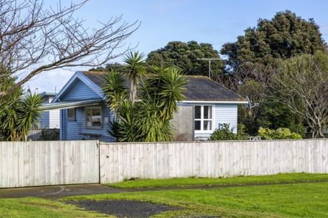 Photo of property in 11 Kepa Street, Ohawe, Hawera, 4671