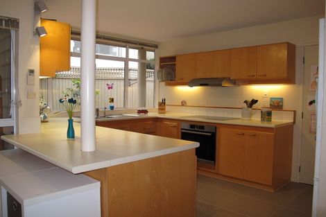 Photo of property in 1/15 Wilding Avenue, Northcote Point, Auckland, 0627