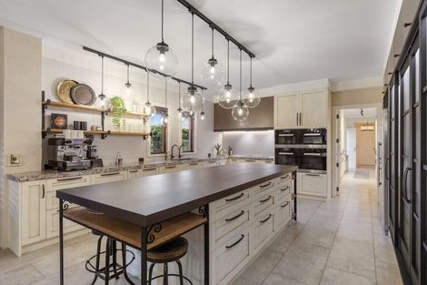 Photo of property in 17 Pararekau Road, Karaka, Papakura, 2580