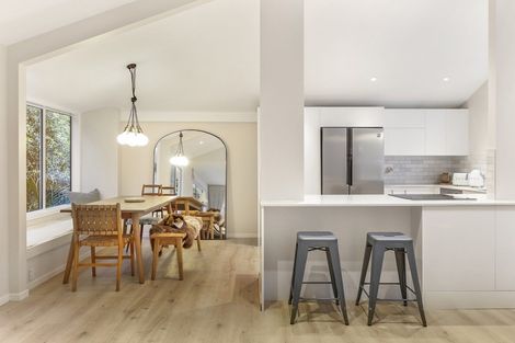 Photo of property in 1/24 Ridgewood Crescent, Birkenhead, Auckland, 0626